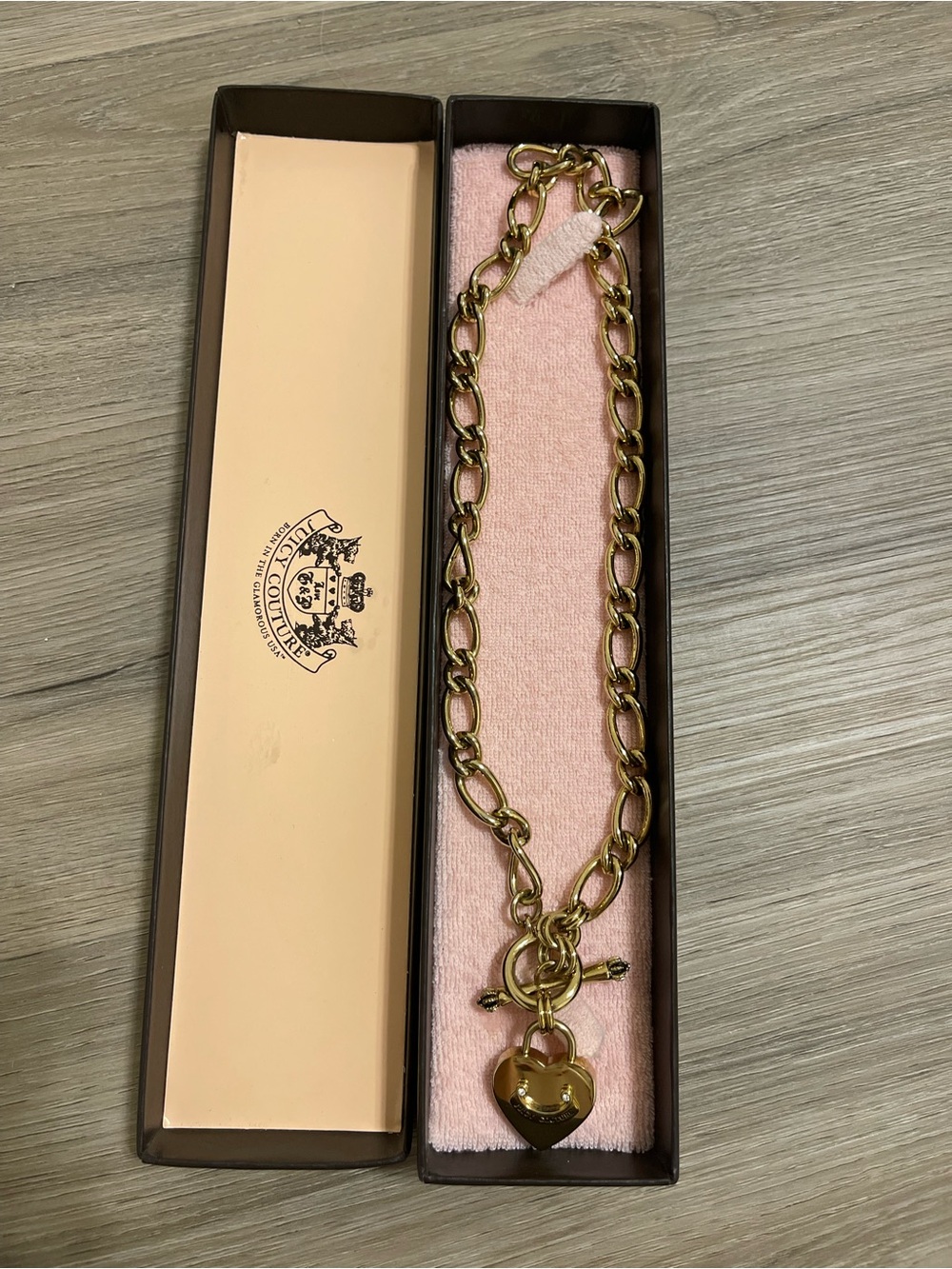 Vintage Juicy Couture Y2K Gold Heart Padlock Toggle Necklace - Picture 6 of 9